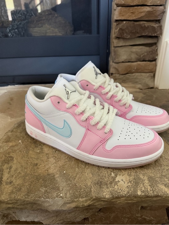 Jordan Shoes - Air Jordan 1 Low SE 'Paw Print' sneakers
